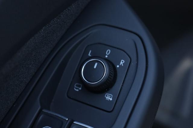 VOLKSWAGEN Golf 2.0 TDI 115 CV SCR Life PREZZO NETTO