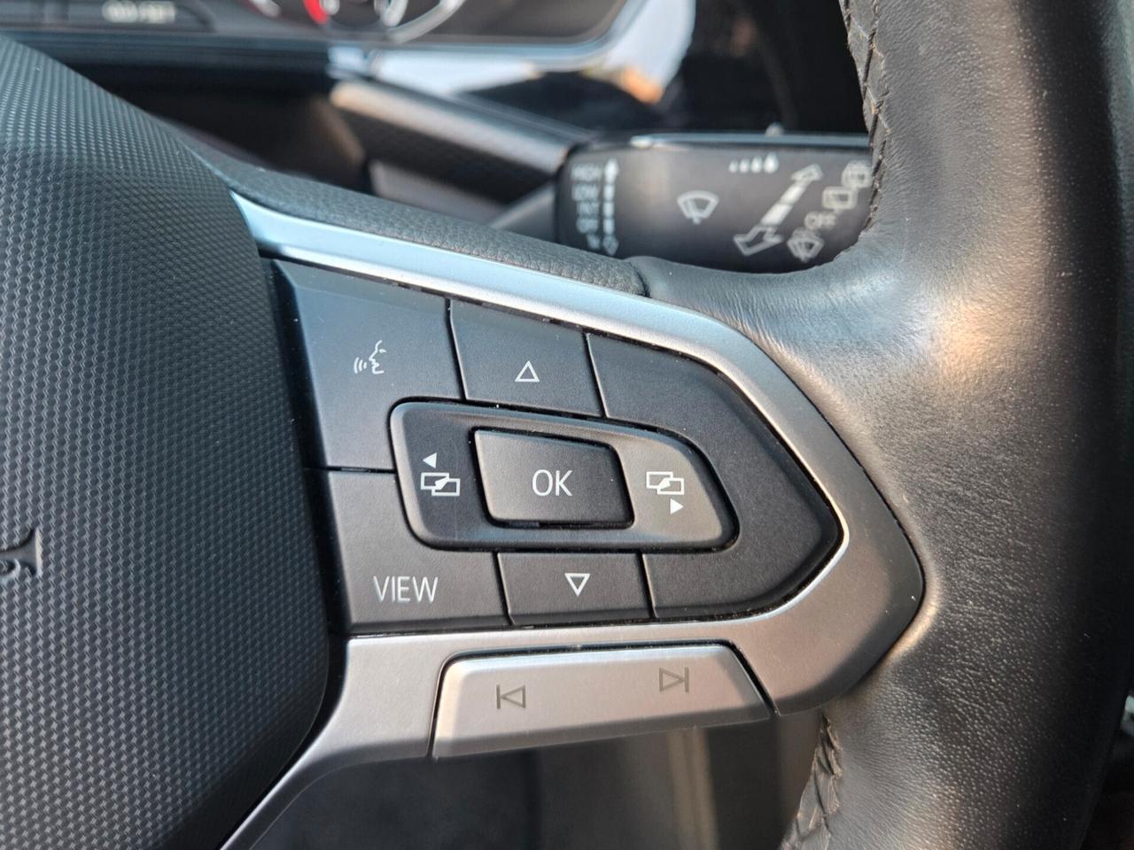 Volkswagen T-Cross 1.0 TSI STYLE BMT