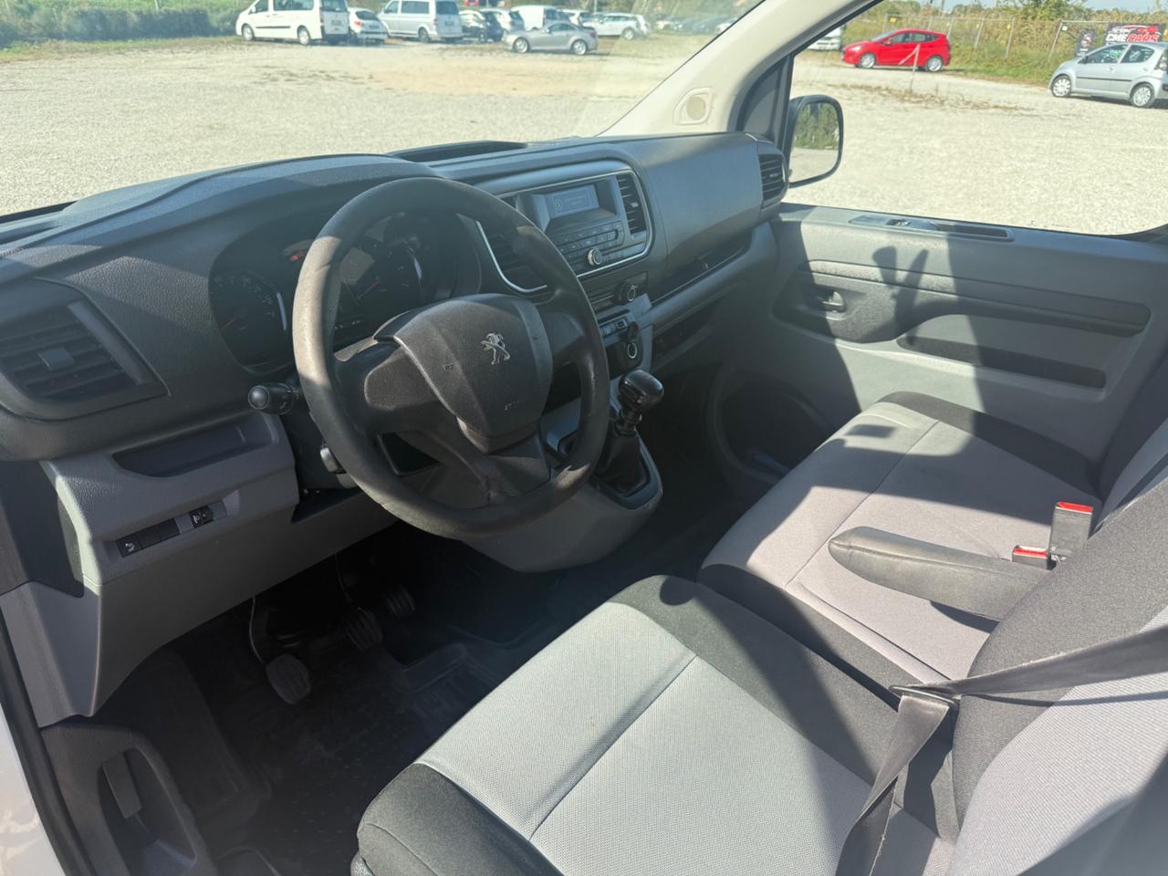 Peugeot Traveller BlueHDi 120 S&S Long Allure