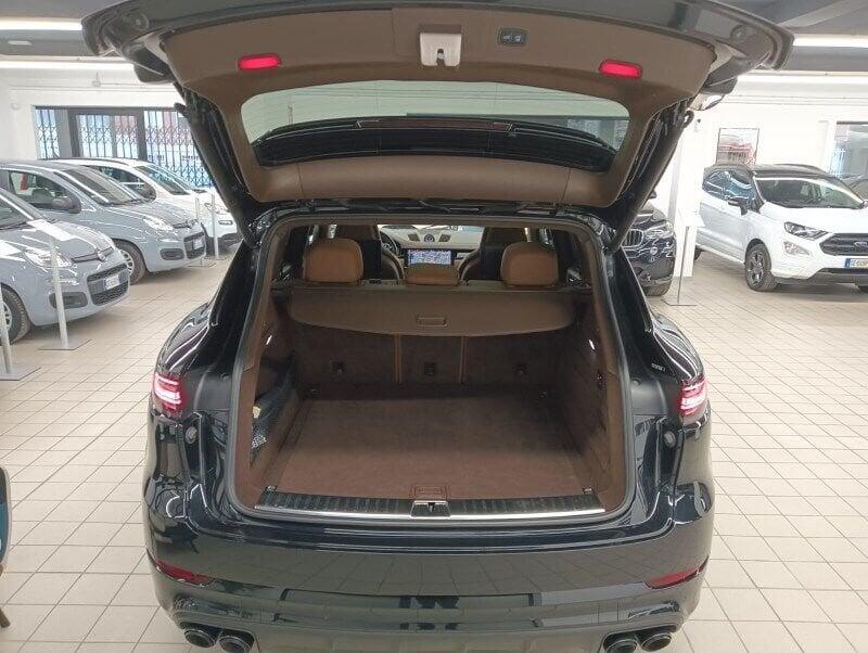 Porsche Cayenne Cayenne 4.0 V8 Turbo