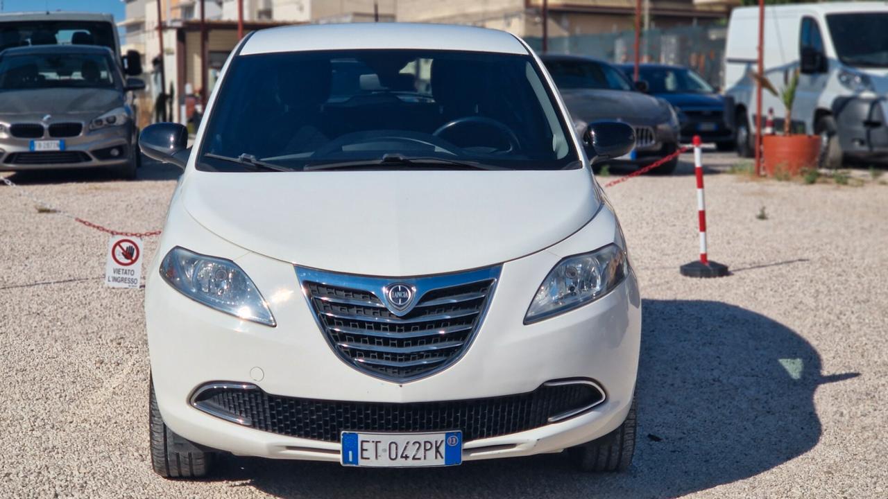 Lancia Ypsilon 0.9 TwinAir Metano Ecochic Gold