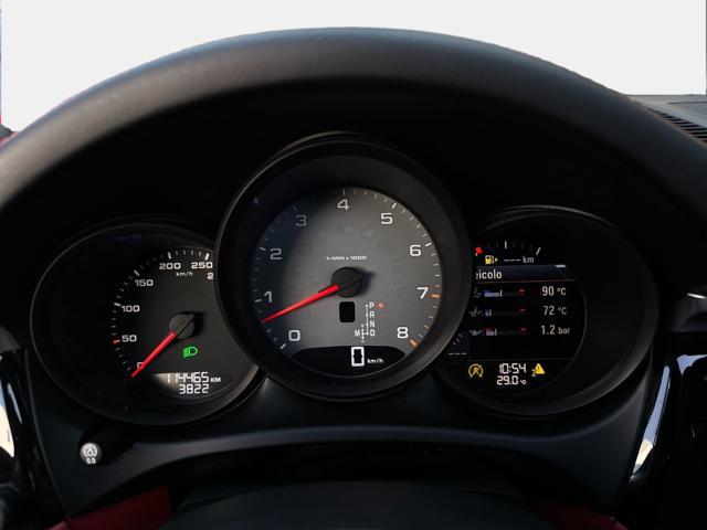 PORSCHE Macan 3.0 S
