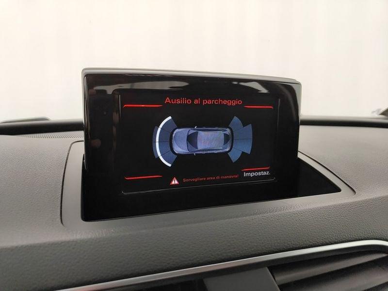 Audi Q3 2.0 TDI 120 CV Business