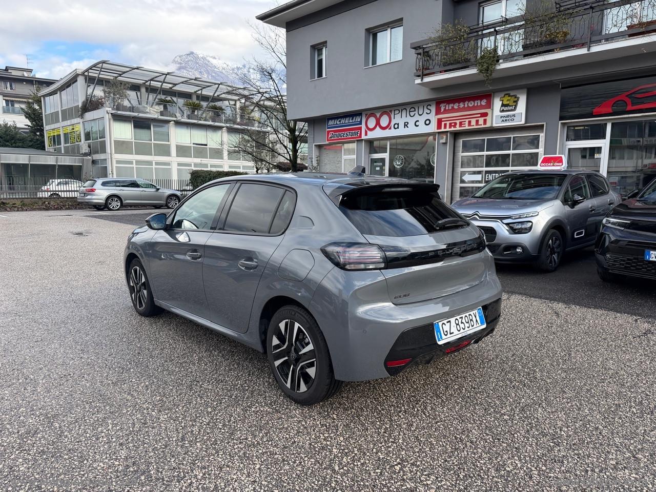 PEUGEOT 208 PureTech 100 S&S 5p. Allure