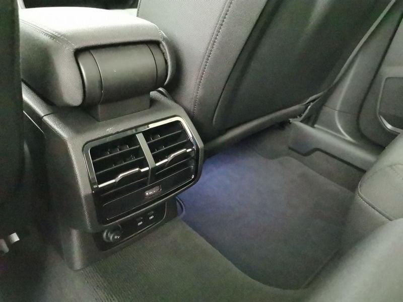 Audi Q3 35 2.0 tdi Business Advanced s-tronic