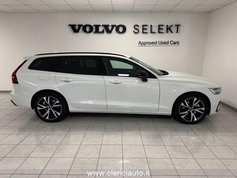 Volvo V60 B4 (d) automatico Plus Dark - KM0