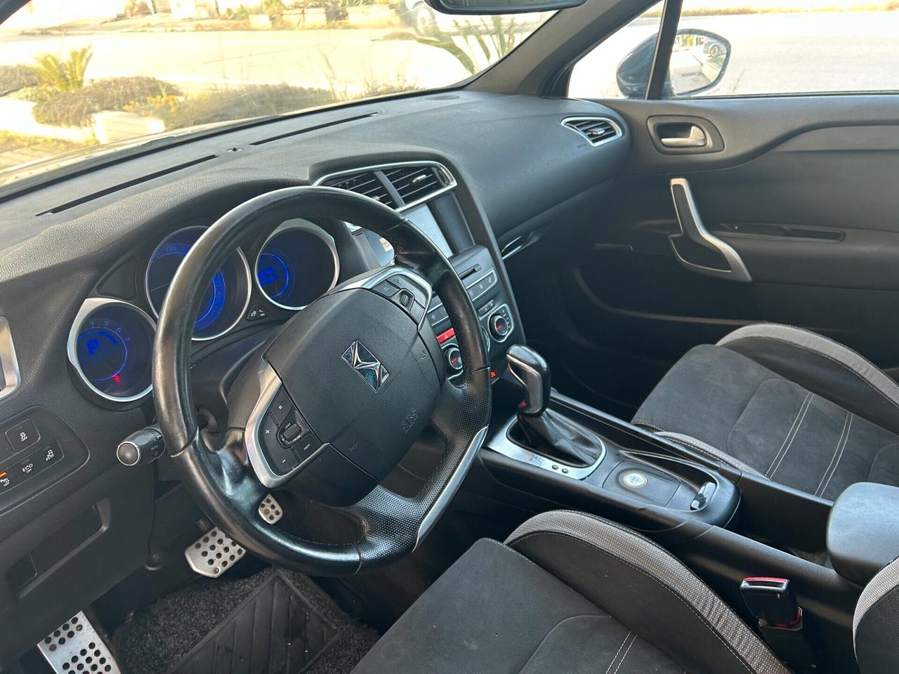 Ds 4 Crossback BlueHDi 130 aut. Étoile Alcantara