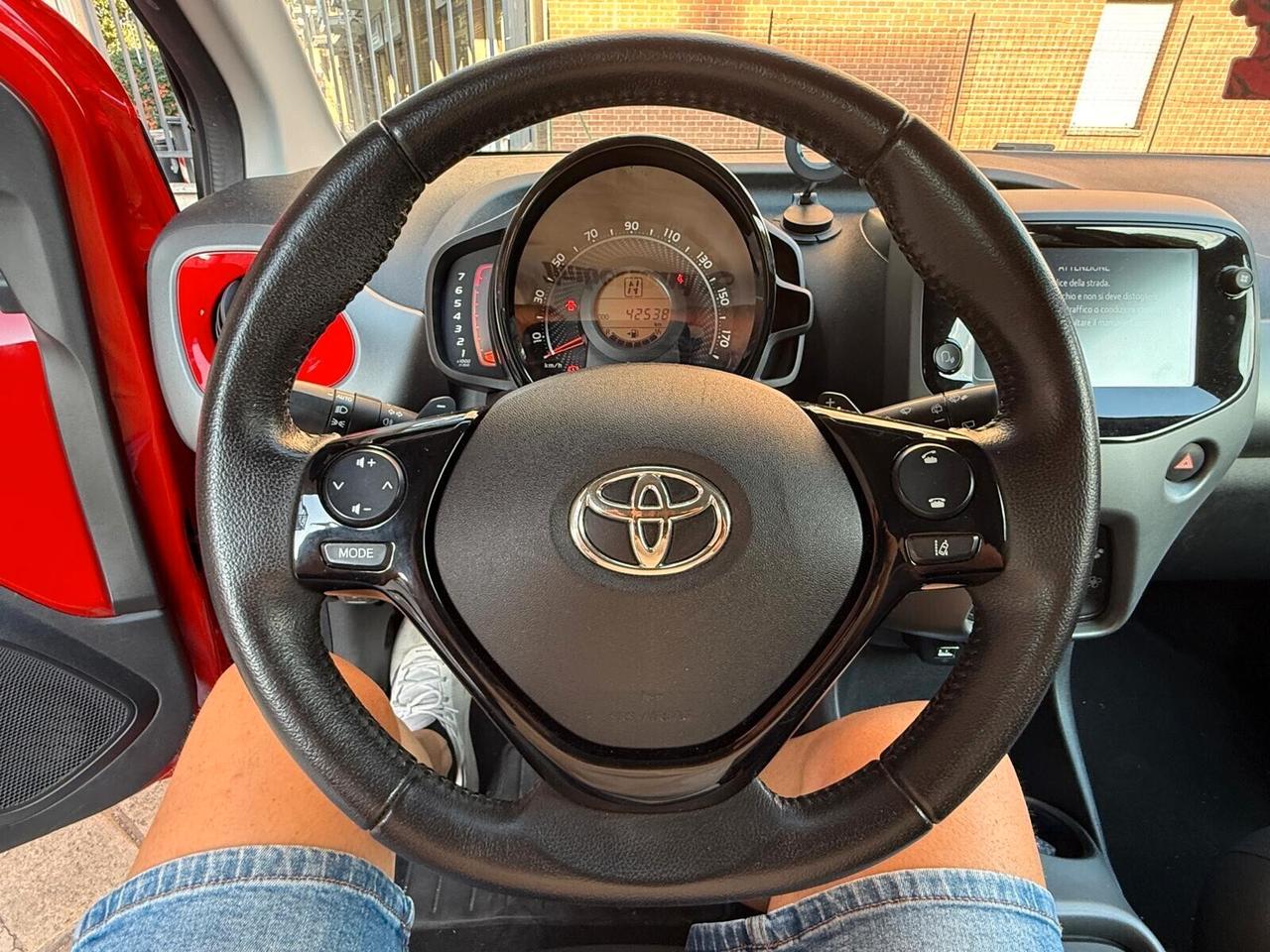 Toyota Aygo Connect 1.0 VVT-i 72 CV 5 porte x-cool MMT
