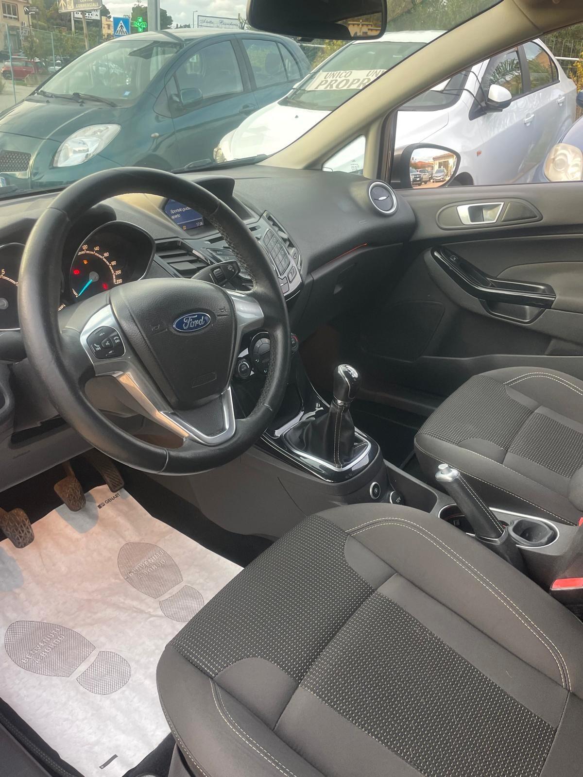 Ford Fiesta 1.4 5p. Bz. 95CV - GPL Titanium