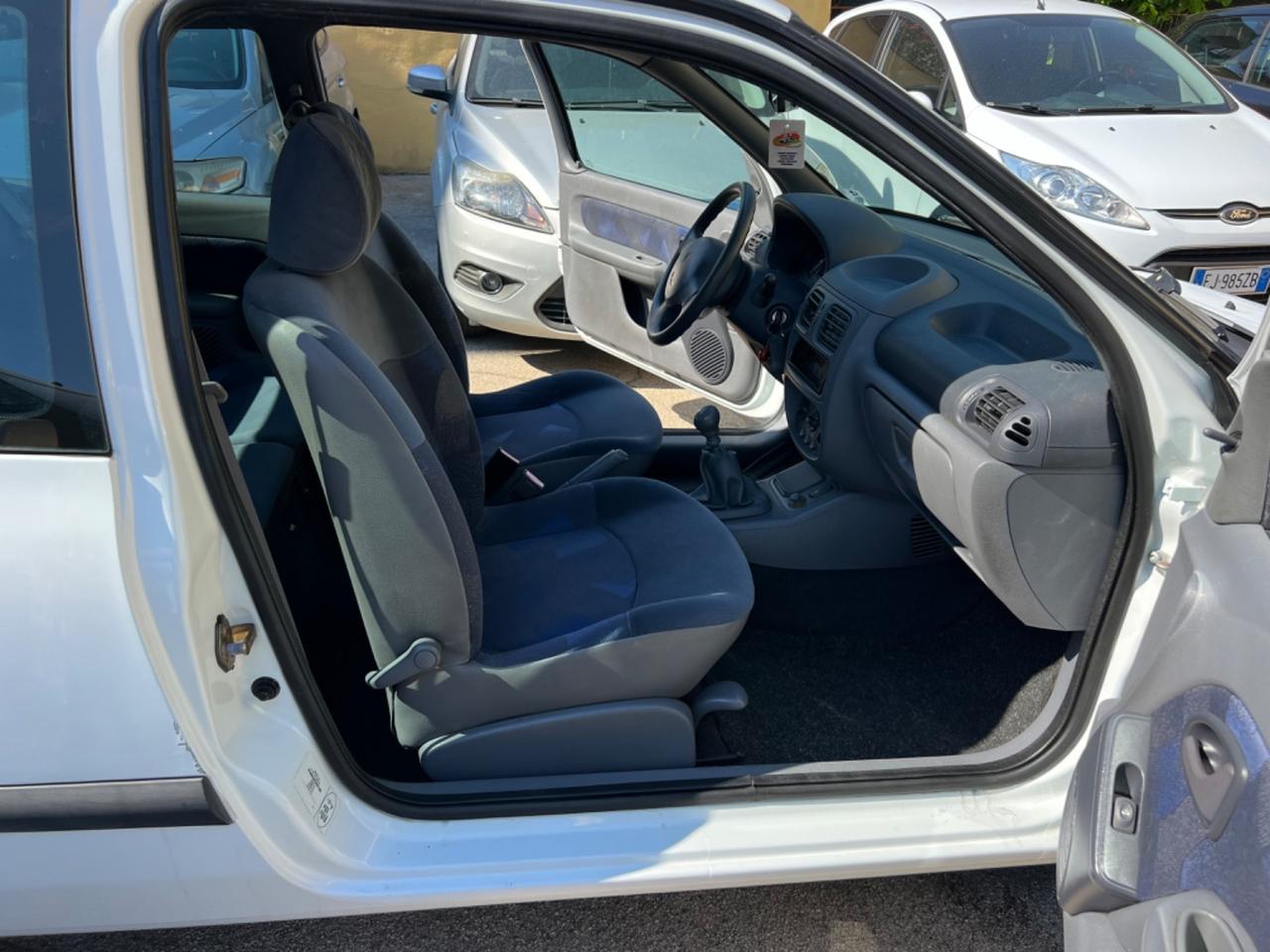 Renault Clio 1.2 cat 3 porte RT