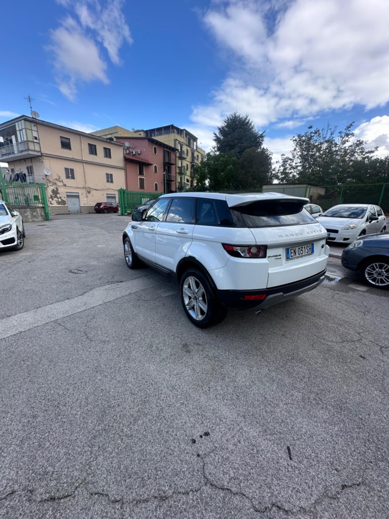 Land Rover Range Rover Evoque Range Rover Evoque 2.2 TD4 5p. Pure