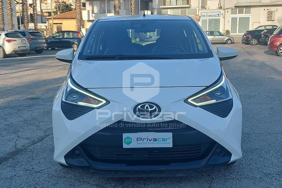 TOYOTA Aygo Connect 1.0 VVT-i 72 CV 5 porte x-play