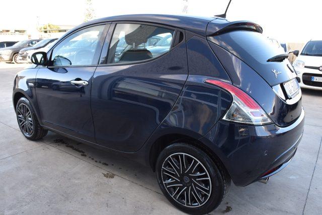 LANCIA Ypsilon 1.0 FireFly 5 porte S&S Hybrid Ecochic Gold