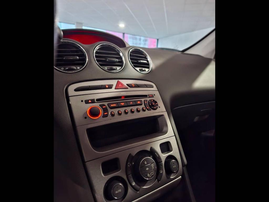 Peugeot 308 Station Wagon 1.6 Premium