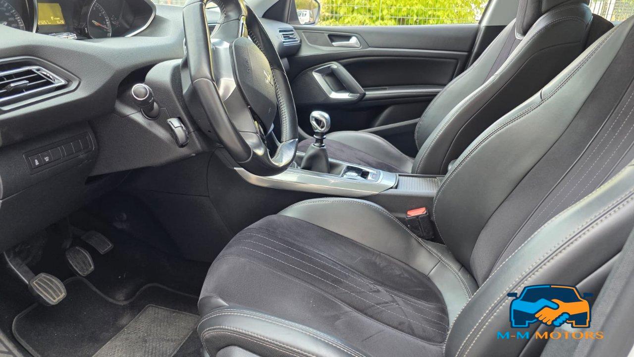 Peugeot 308 5 Porte 308 5p 1.2 puretech t (e-thp) Allure s&s 130cv