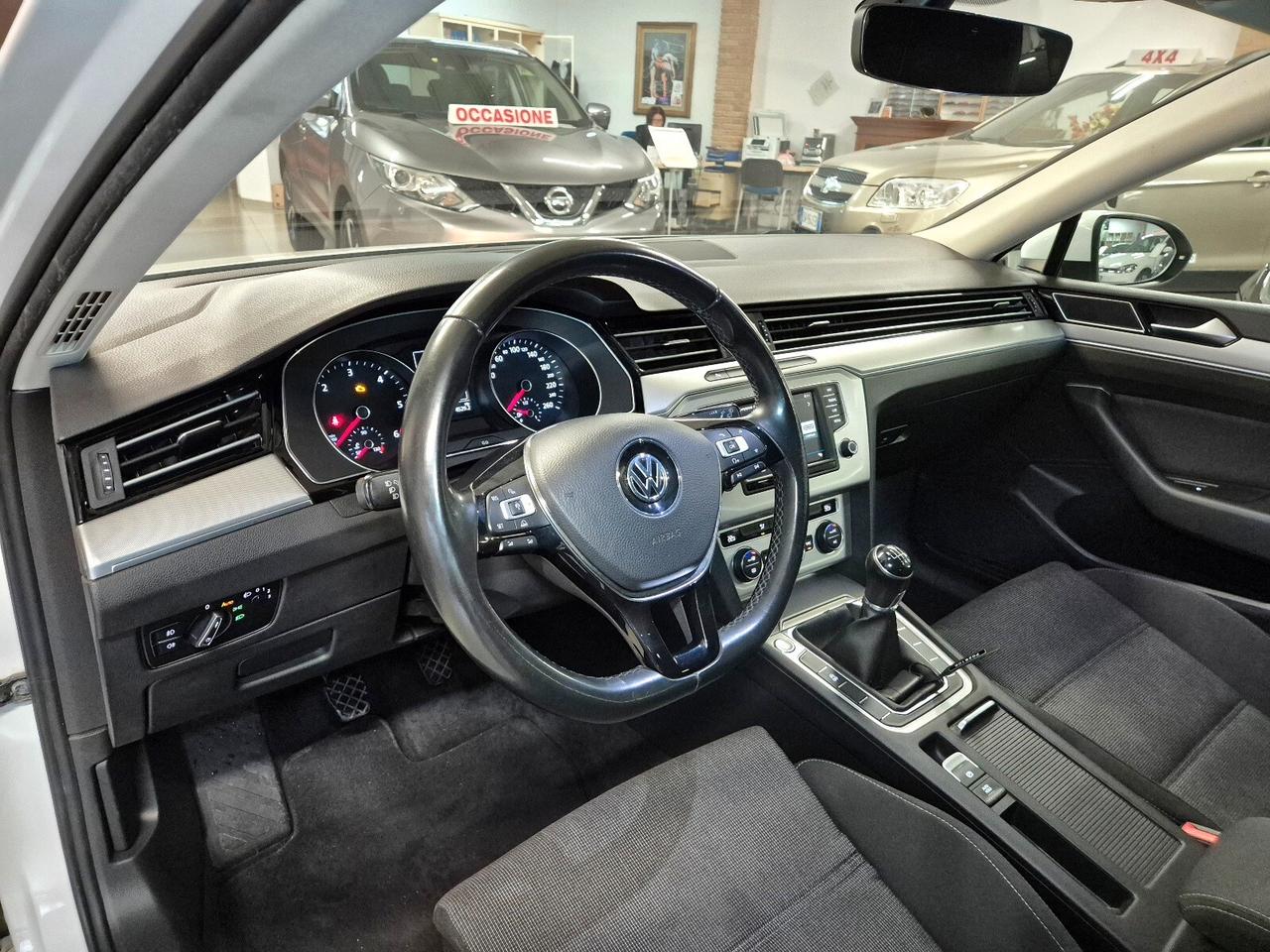 Volkswagen Passat Business Variant 1.6 TDI Trendline BlueMotion Tech.