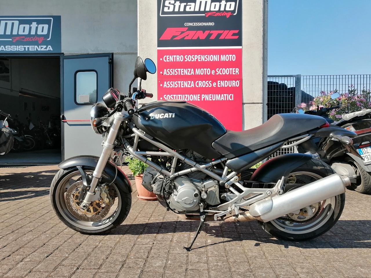 Ducati Monster 620 dark