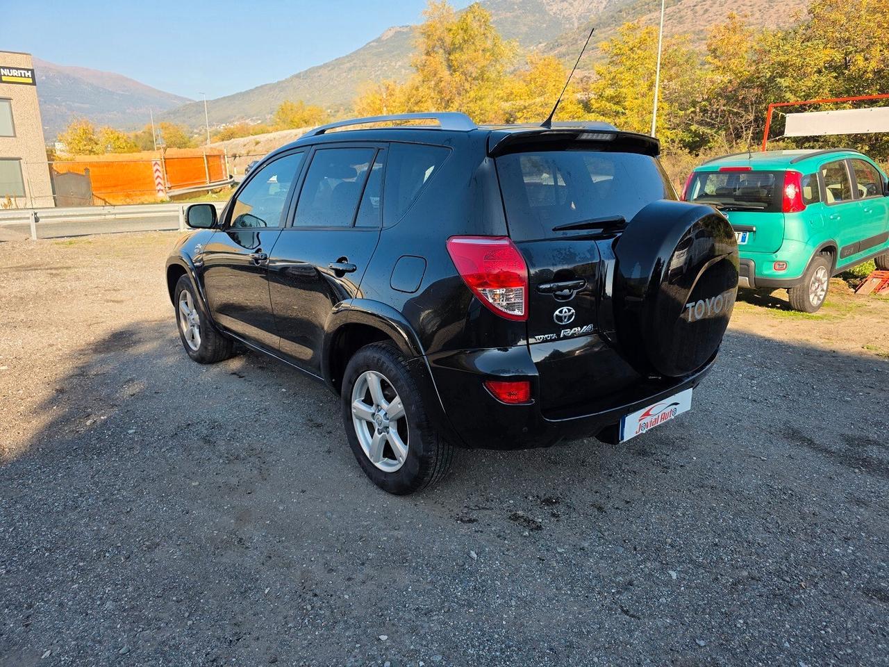 Toyota RAV 4 2.2 D-4D 177 CV Luxury