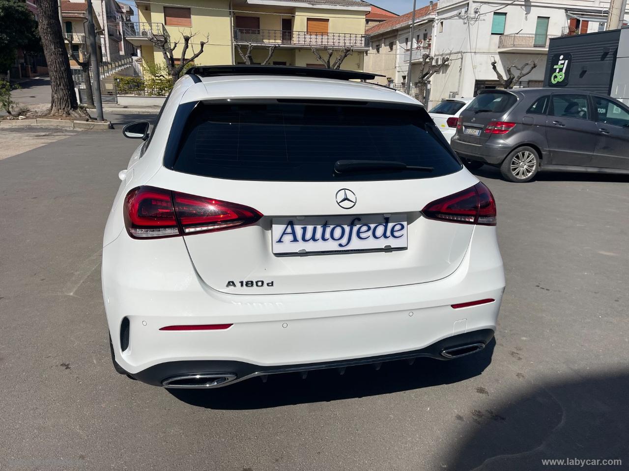 MERCEDES-BENZ A 180 d Automatic Premium