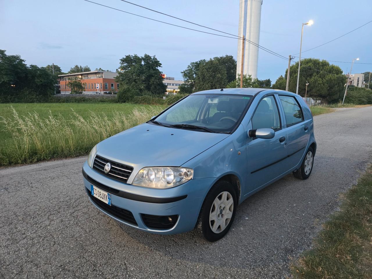 Fiat Punto 1.2 Benzina con GARANZIA- NEOPATENTATI