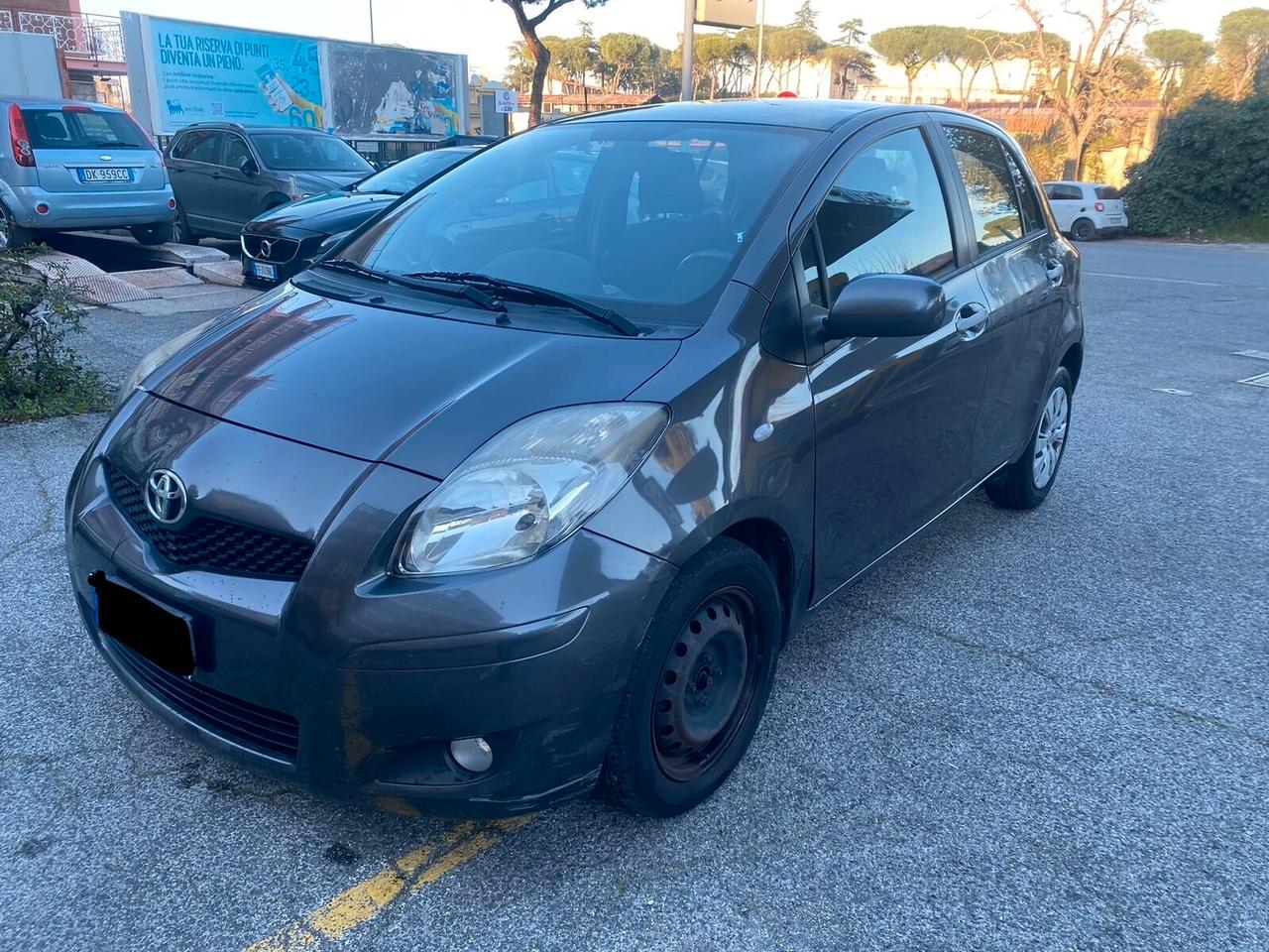 Toyota Yaris 1.4 D-4D DPF 5 porte Sol