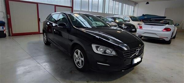 Volvo V60 D3 Geartronic Kinetic !!! KM 105.800 !!!