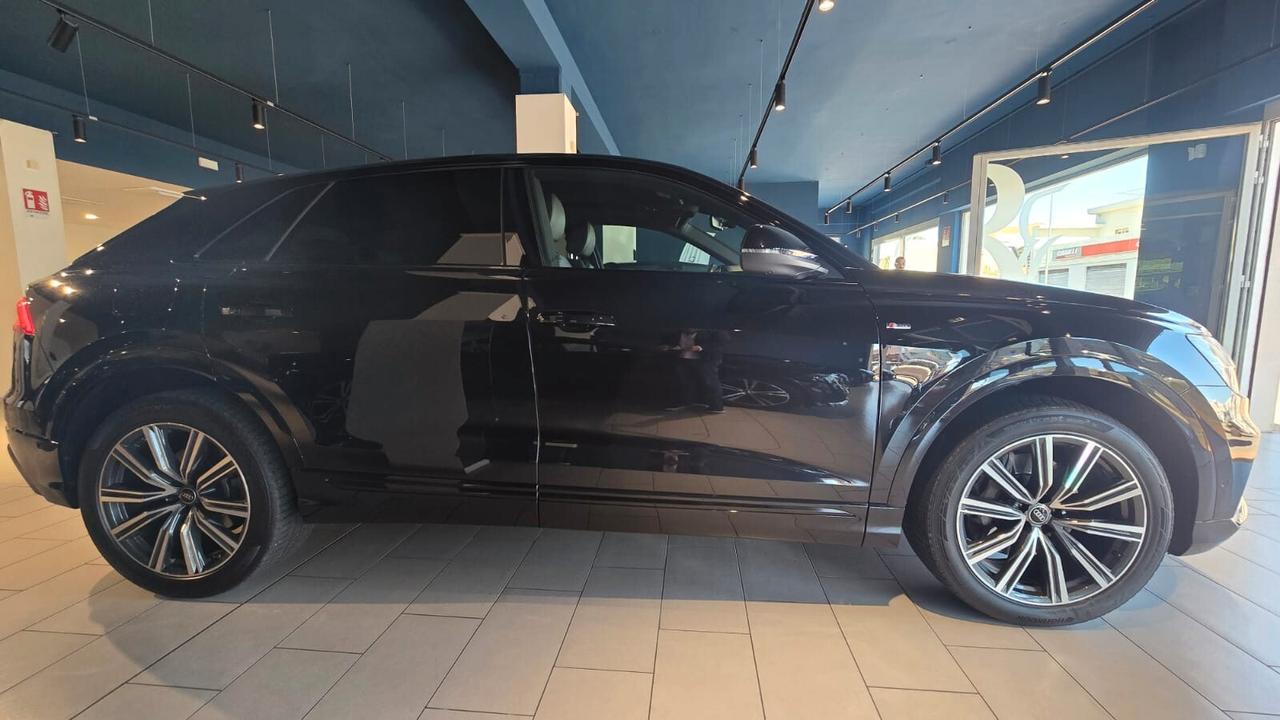 Audi Q8 50 TDI 286 CV quattro tiptronic Sport