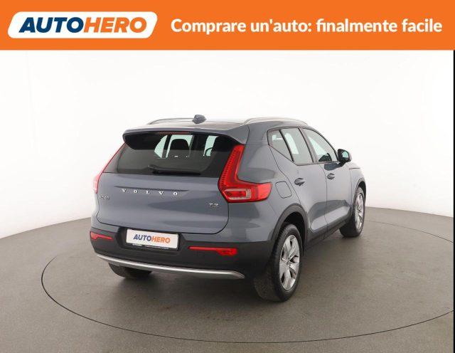 VOLVO XC40 T3 Geartronic Momentum Pro