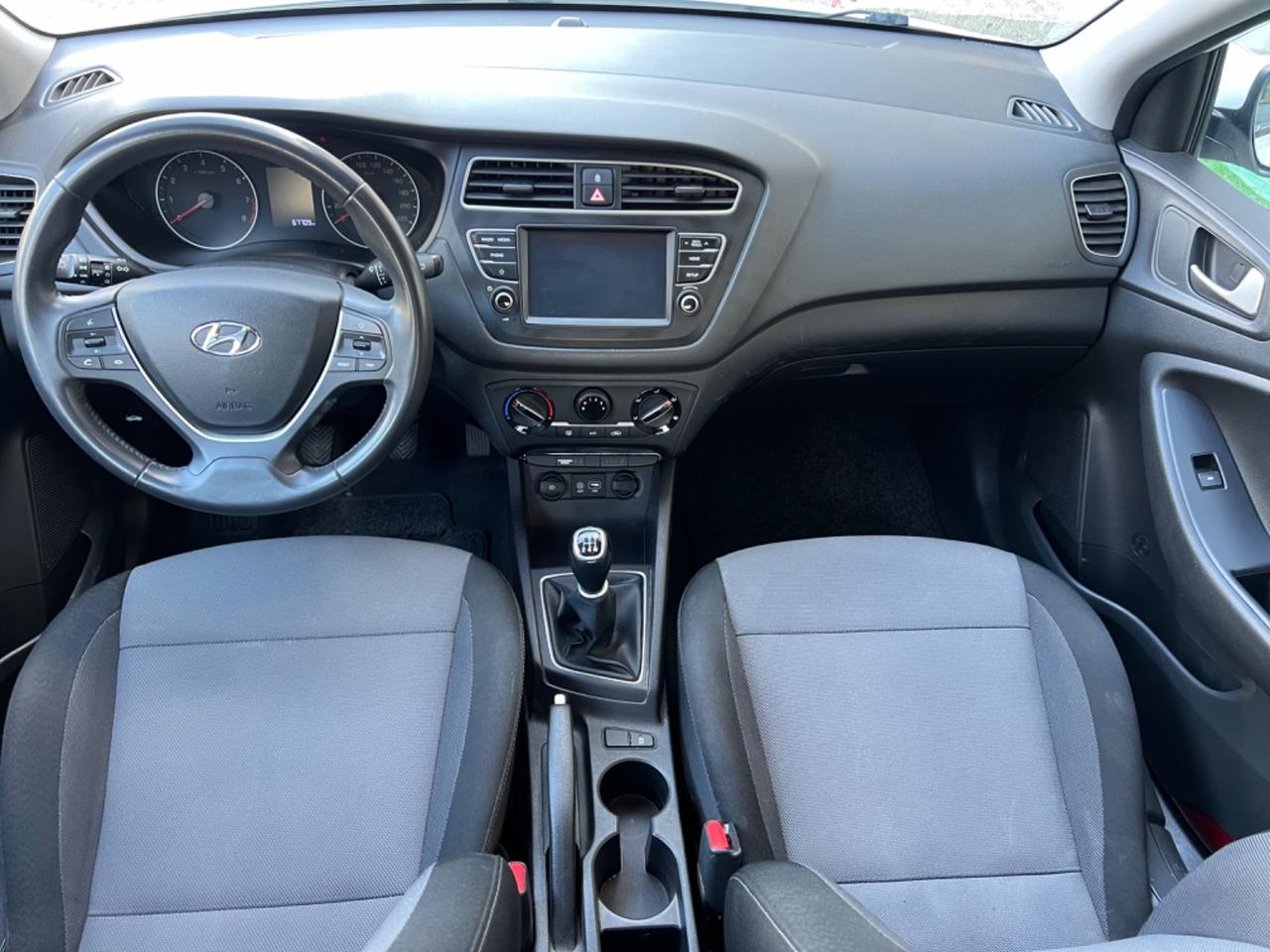 Hyundai i20 1.2 5 porte Connectline