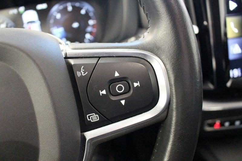 Volvo XC60 D3 Momentum Pro