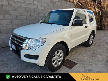 Mitsubishi Pajero 3 Porte Pajero 3.2 cr Intense 3p auto