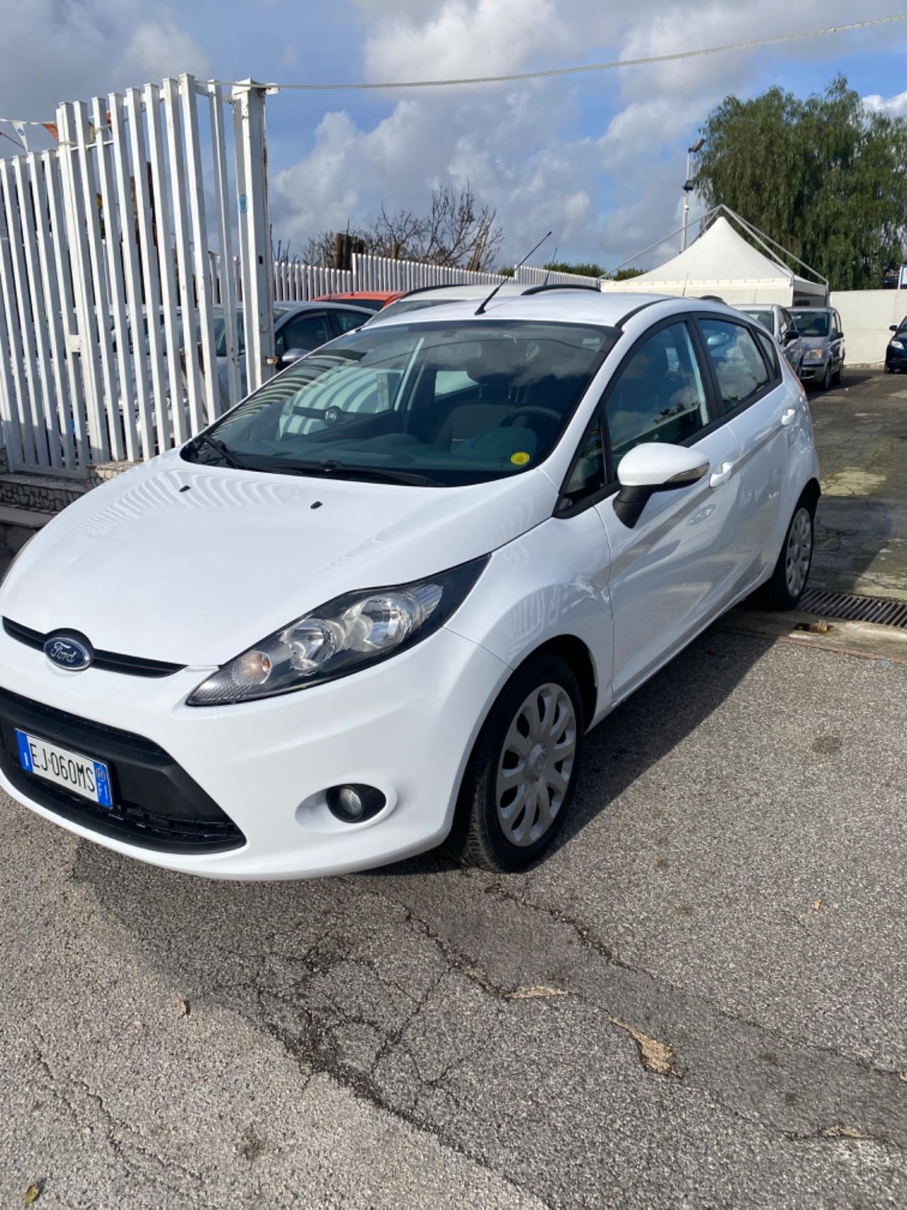 Ford Fiesta 1.4 TDCi 5p. Ghia
