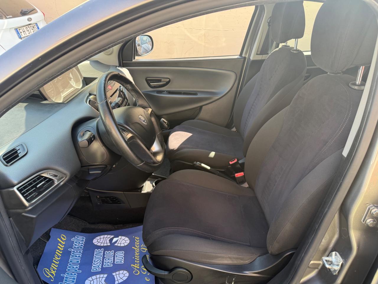 Lancia Ypsilon 1.3MJT 95CV - 2015