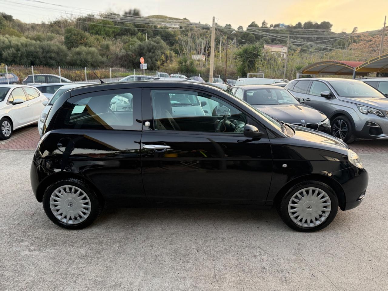 Lancia Ypsilon 1.4 Platino Km Certificati