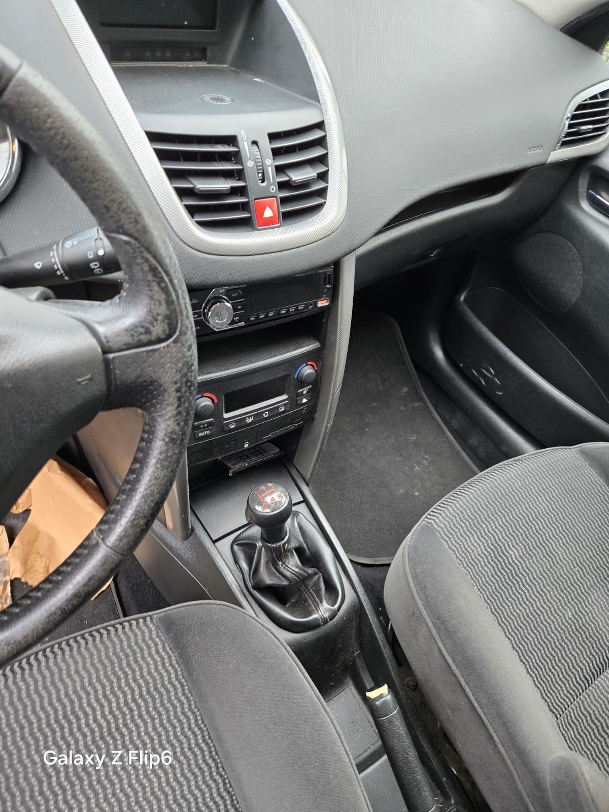 Peugeot 207 1.4 HDi 70CV 5P XS