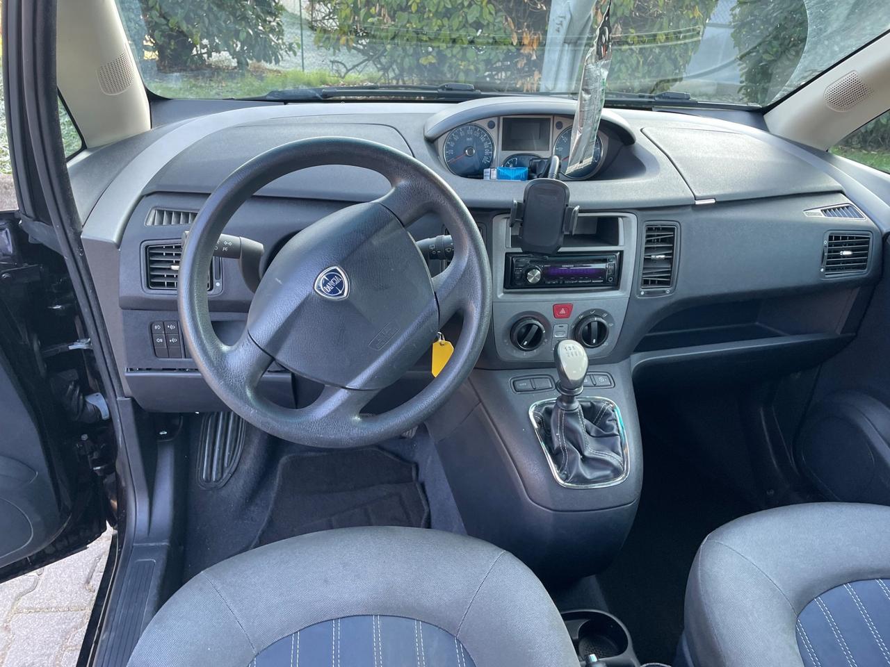 Lancia MUSA 1.4 benzina anno 2011 km 140. Mila