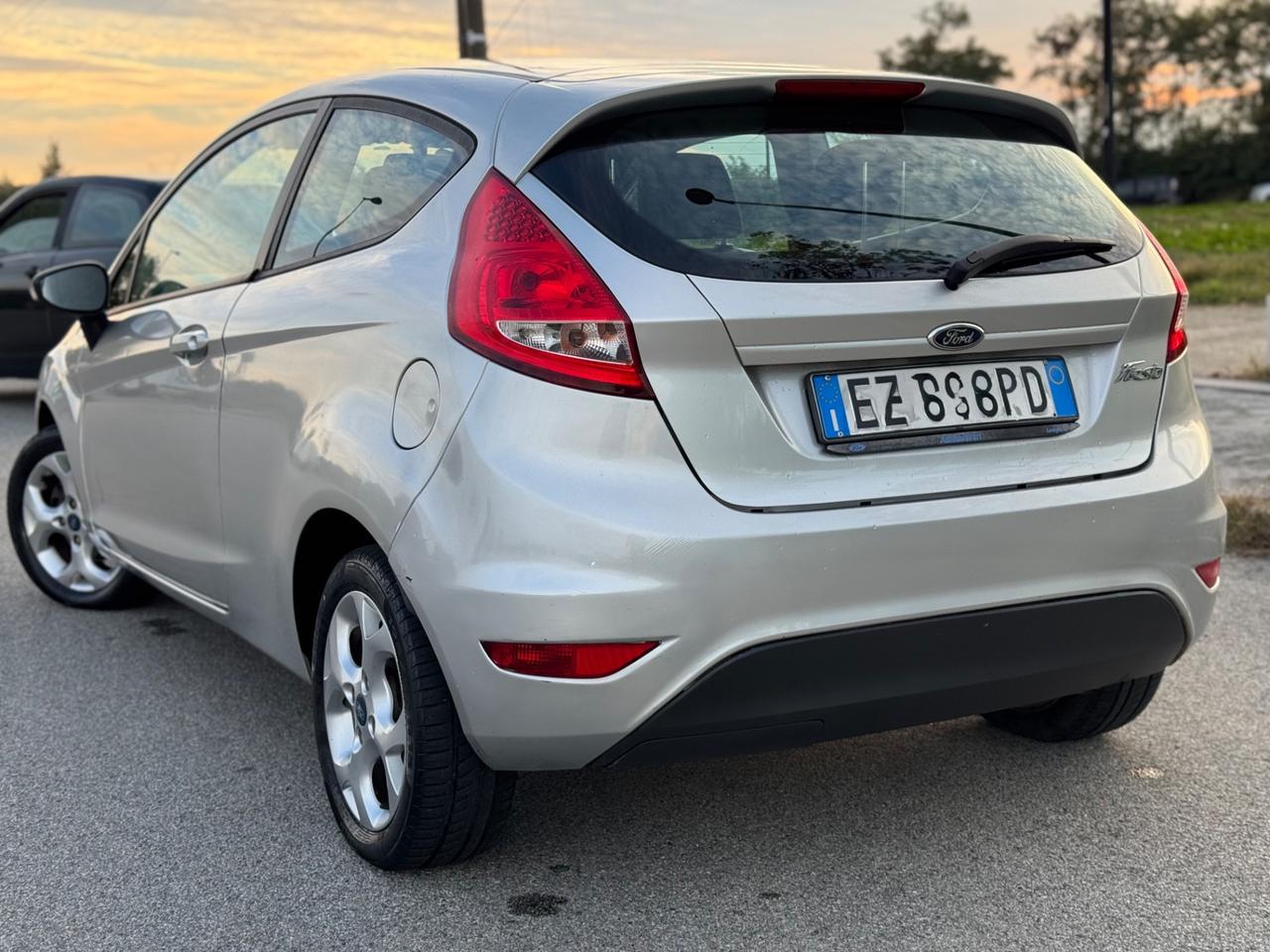 FORD FIESTA 1.2 BENZINA EURO 5B GARANTITA 12 MESI