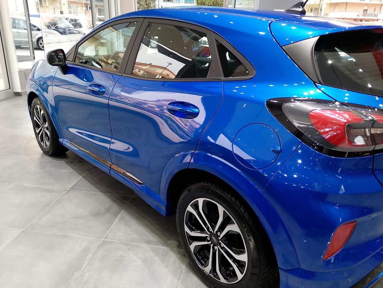 Ford Puma 1.0 EcoBoost Hybrid 125 CV S&S aut. ST-Line