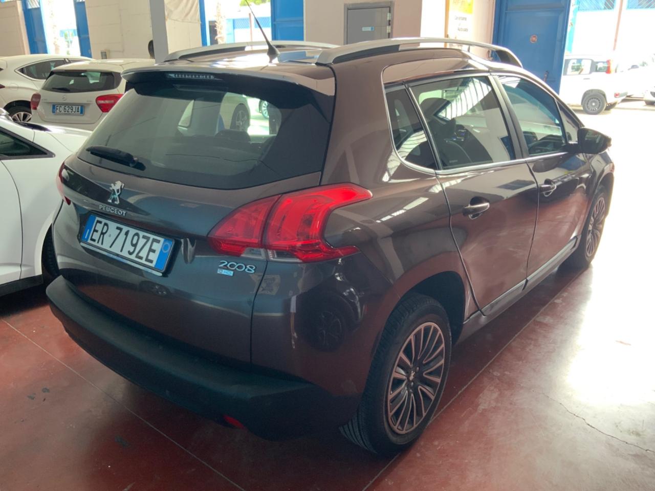 Peugeot 2008 1.6 e-HDi 92 CV Stop&Start Allure