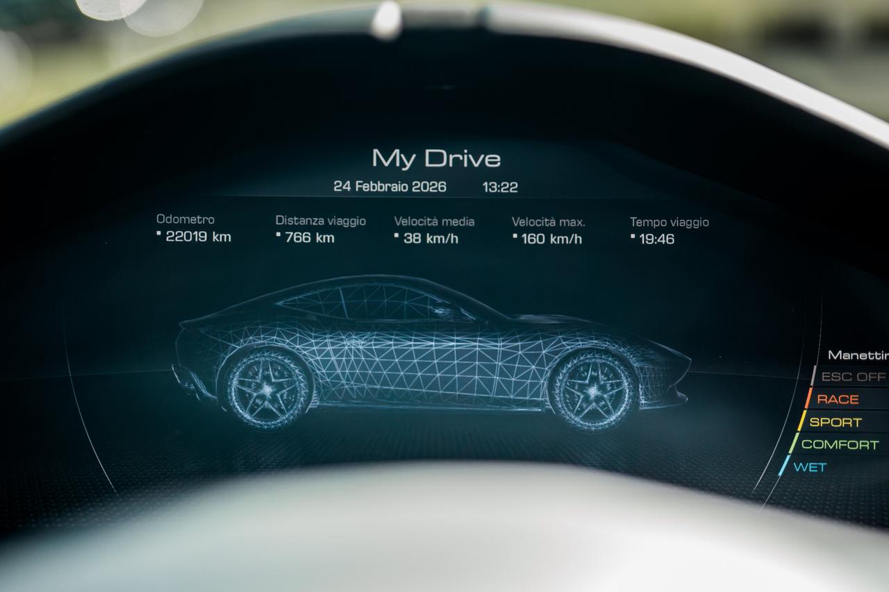 Ferrari Roma pari al nuovo PERMUTE 3.9 620 CV full stupenda garanzia ferrari