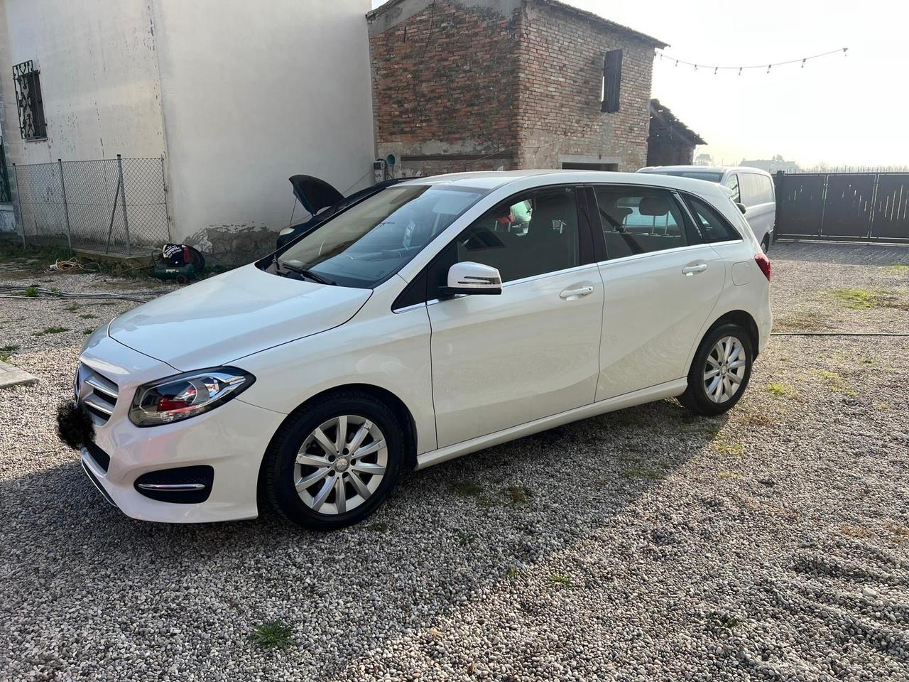 Mercedes-benz B 180 d Automatic Premium