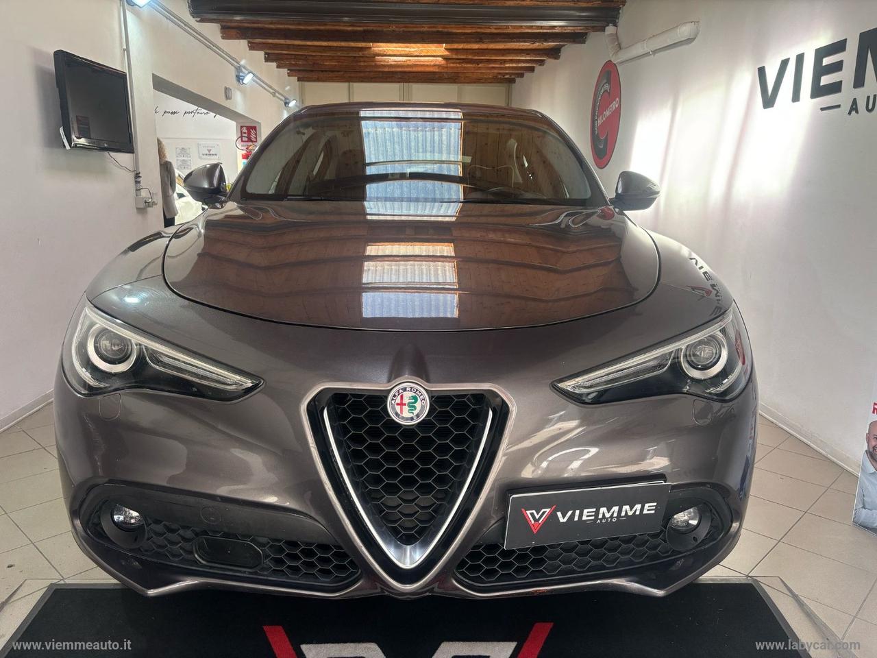 ALFA ROMEO Stelvio 2.2 T.diesel 180 CV AT8 Q4 Exec.