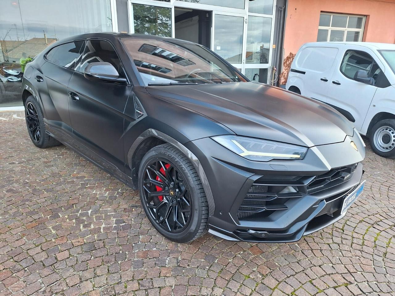 Lamborghini Urus 4.0 Graphite Capsule