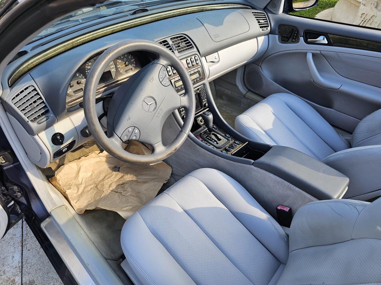 Mercedes-benz CLK 200 Kompressor cat Cabrio Avantgarde