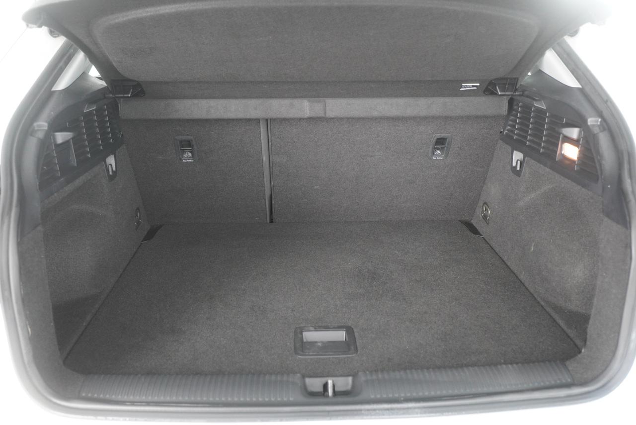 AUDI Q2 30 TDI S tronic Business