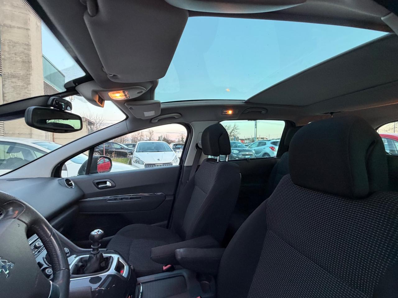 Peugeot 5008 1.6 HDi 110CV Premium