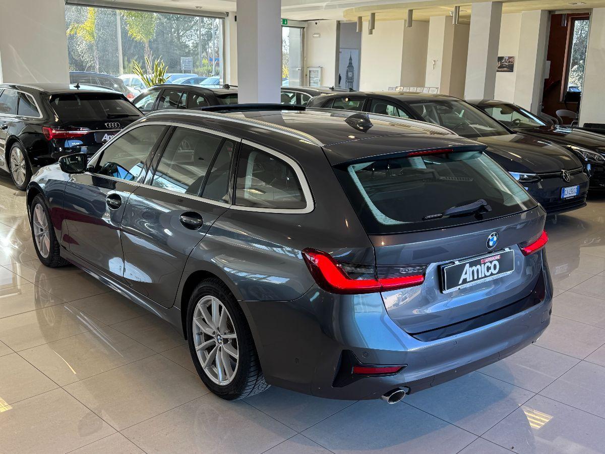 BMW Serie 3 318d Touring Tetto/Pelle/Led