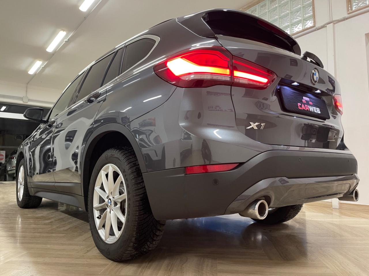 BMW X1 20d Xdrive NAVY Cam 2021