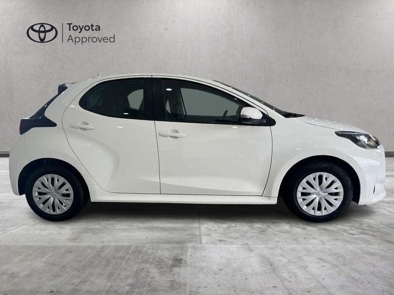 Toyota Yaris Yaris 1.0 Active IVA ESPOSTA