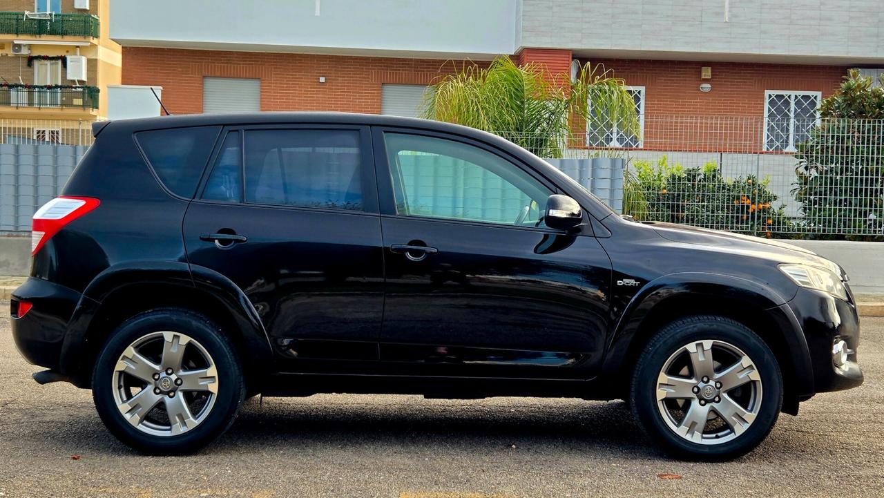 Toyota RAV 4 D-Cat 4x4 Automatico